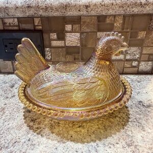 Indiana Amber Iridescent Glass Hen on Nest (Chip)
